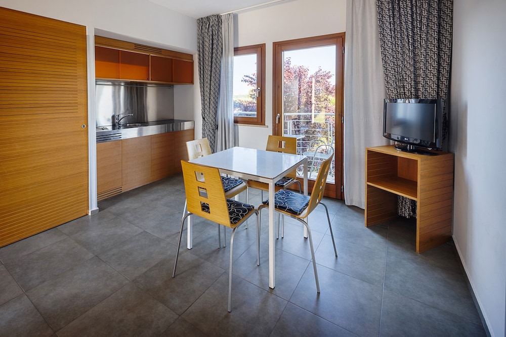 Family Apartment - Photo 3
