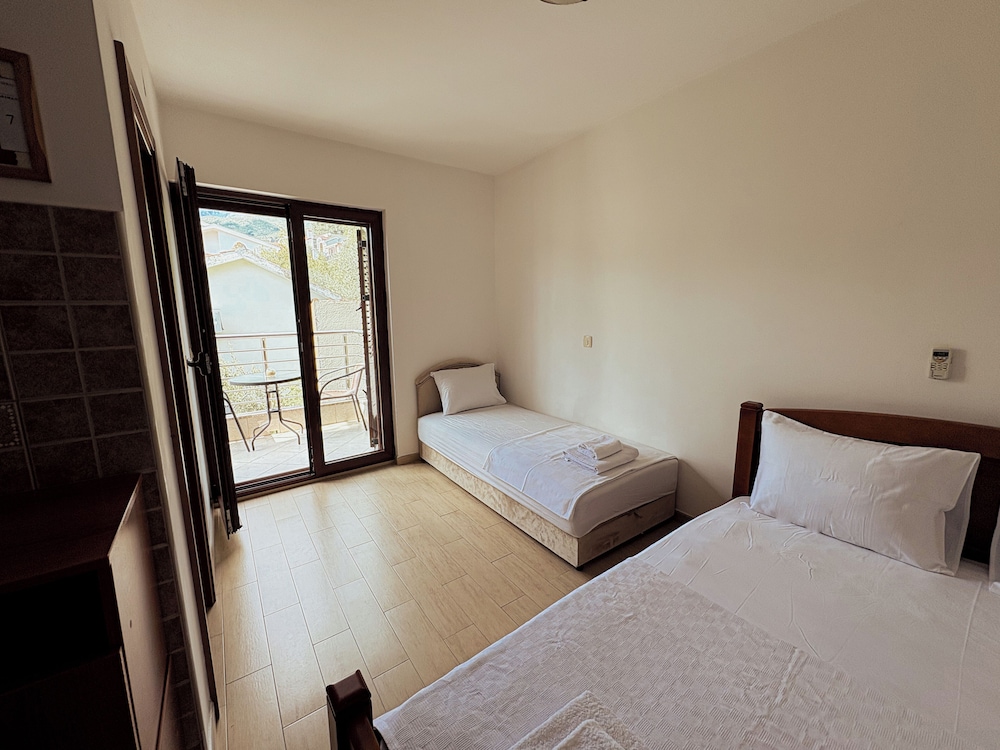 Standard Double Room, Balcony, City View