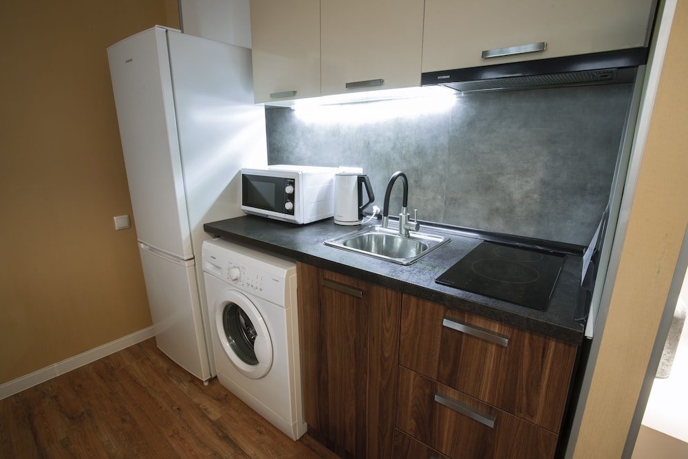 Deluxe Suite - Photo 5
