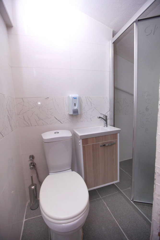 Standard Room photo 2