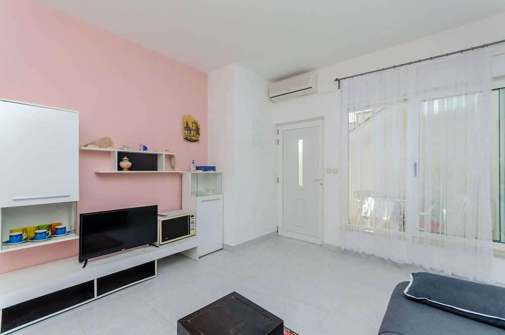 Apartment (A3)
