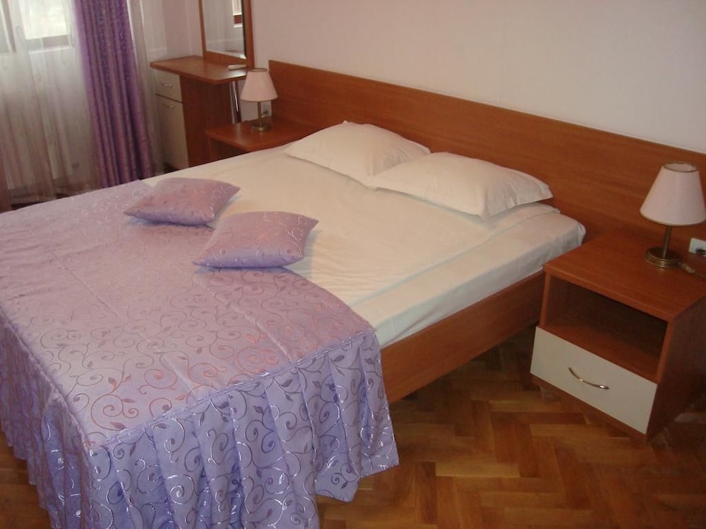 Standard Apartment, 2 Bedrooms (6 adults) photo 3