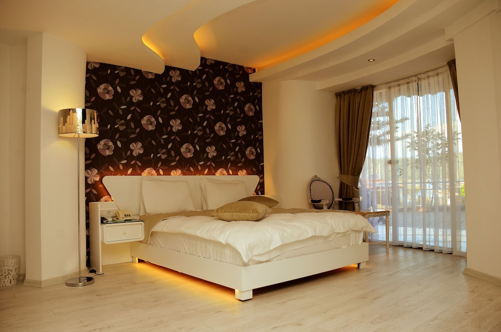 Business Double Room - Photo 1