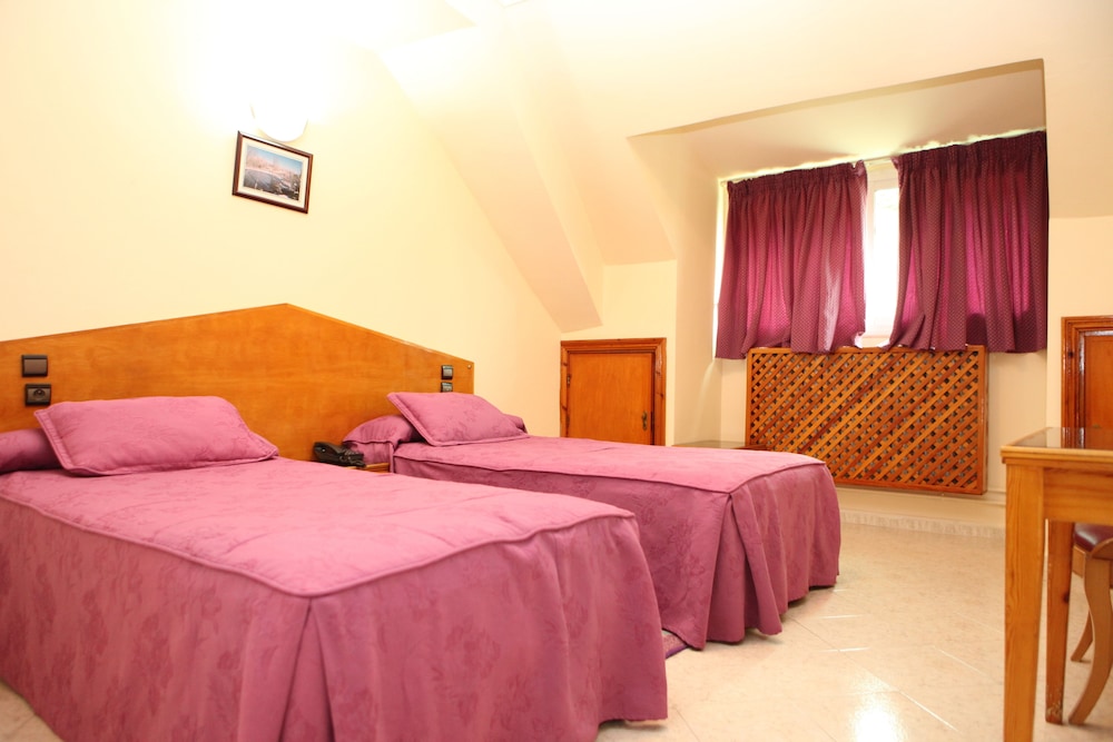 Twin Room photo 2