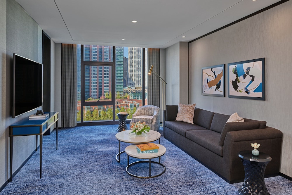 Caroline Astor Suite, 2 Bedroom