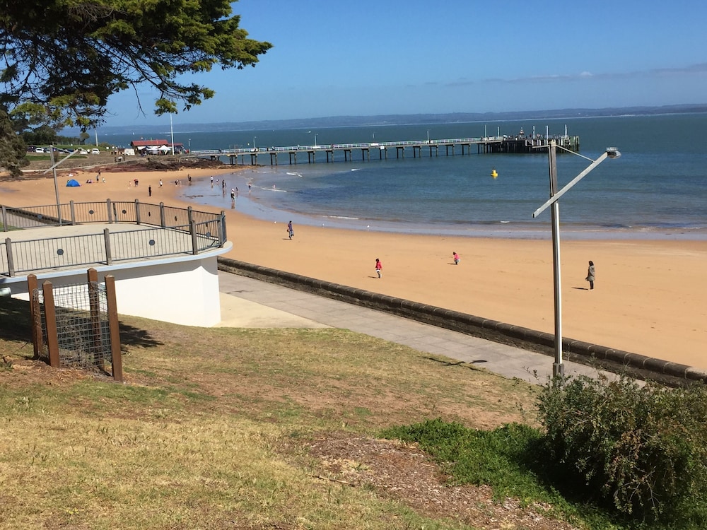 Waterfront@Waves photo 1