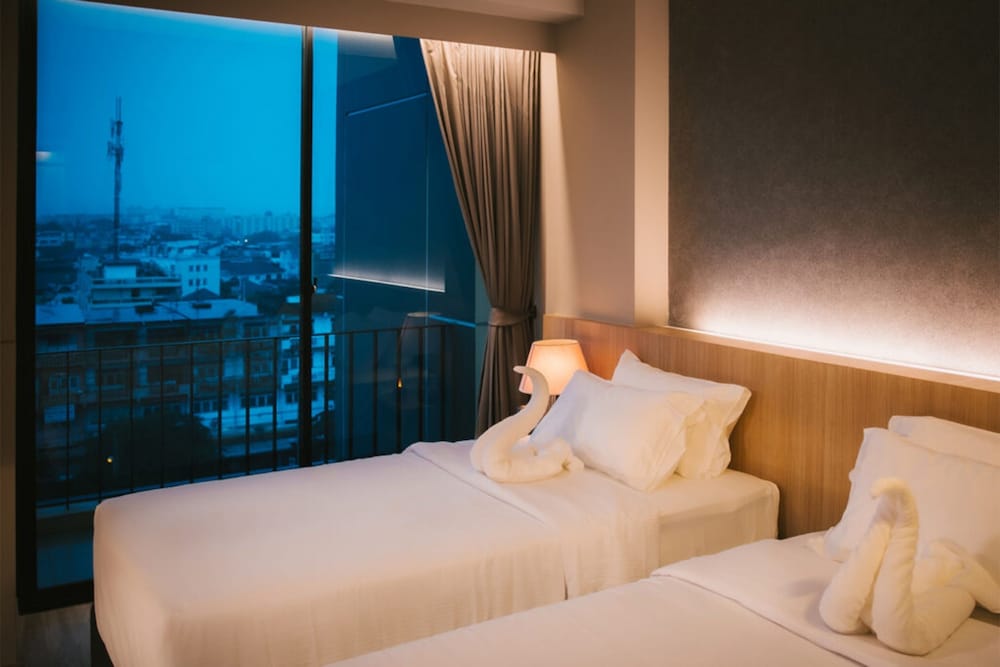 Standard Room, 2 Twin Beds photo 3