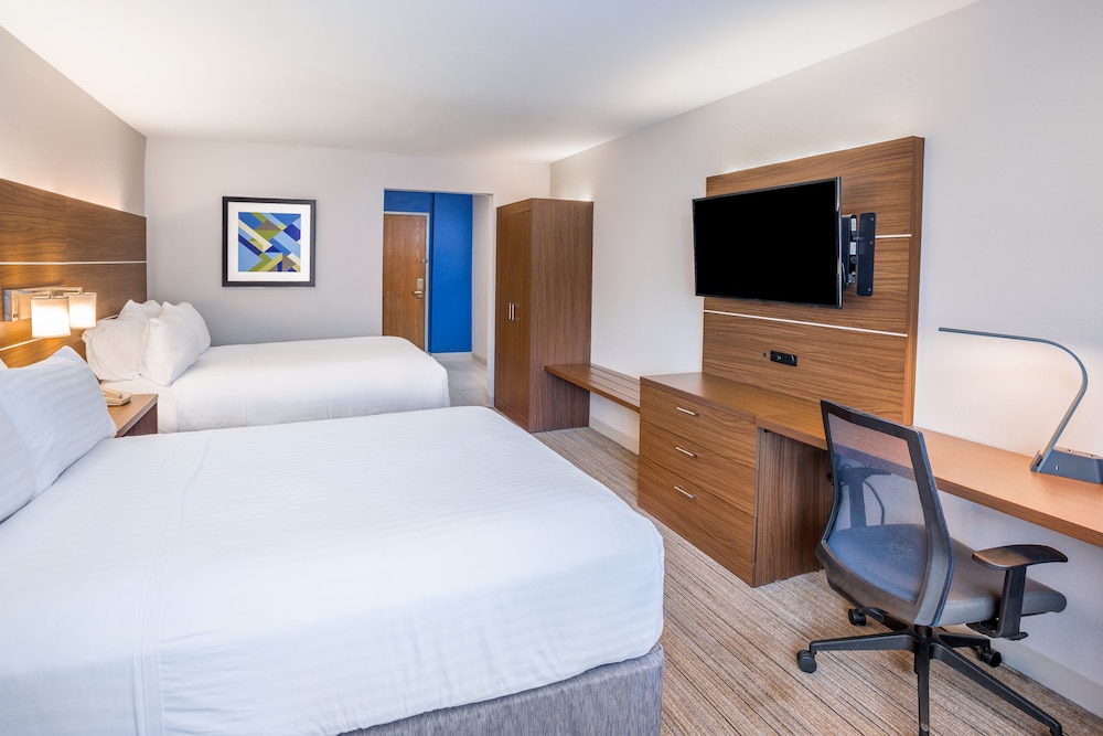 Standard Room, 1 Double Bed, Accessible (Mobil Access Tub) - Photo 3