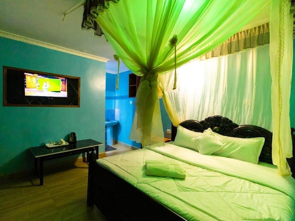 Deluxe Double Room, City View photo 3