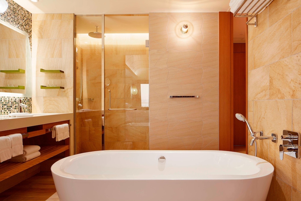 Premium Lanai Room 4 People 1st Floor, Exclusive Benefits (South Tower) - Photo 13
