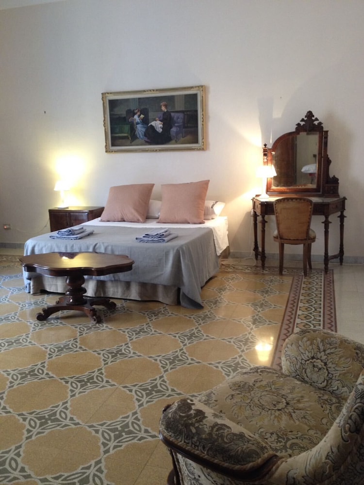 Superior Quadruple Room, Ensuite (Mariposa)