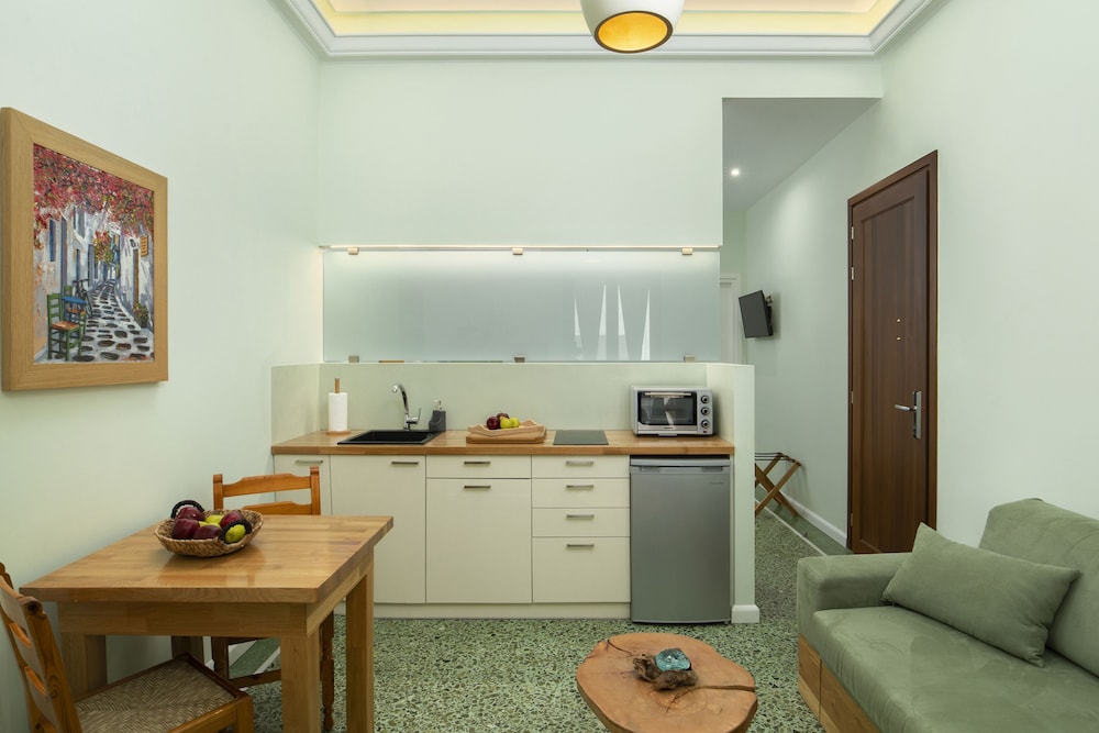 Happy Traveler's Suite - Photo 5