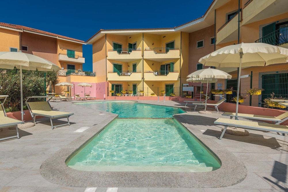 Apartment, 1 Bedroom, Balcony photo 2