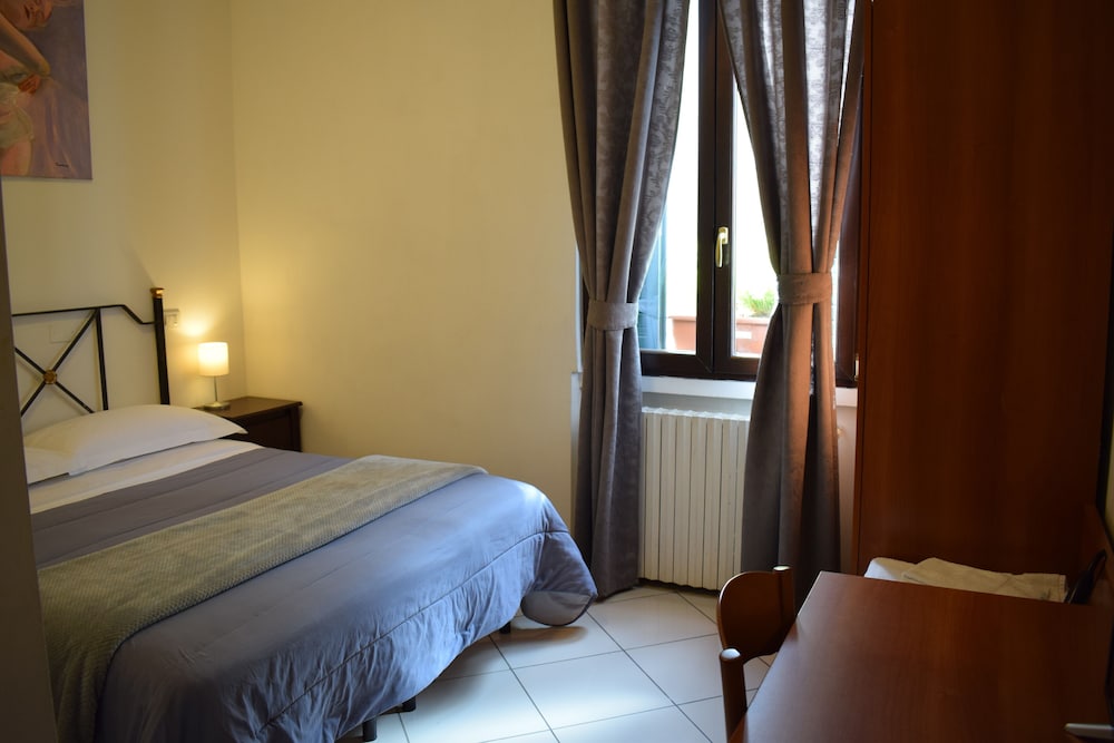 Double Room Single Use, Private Bathroom photo 1