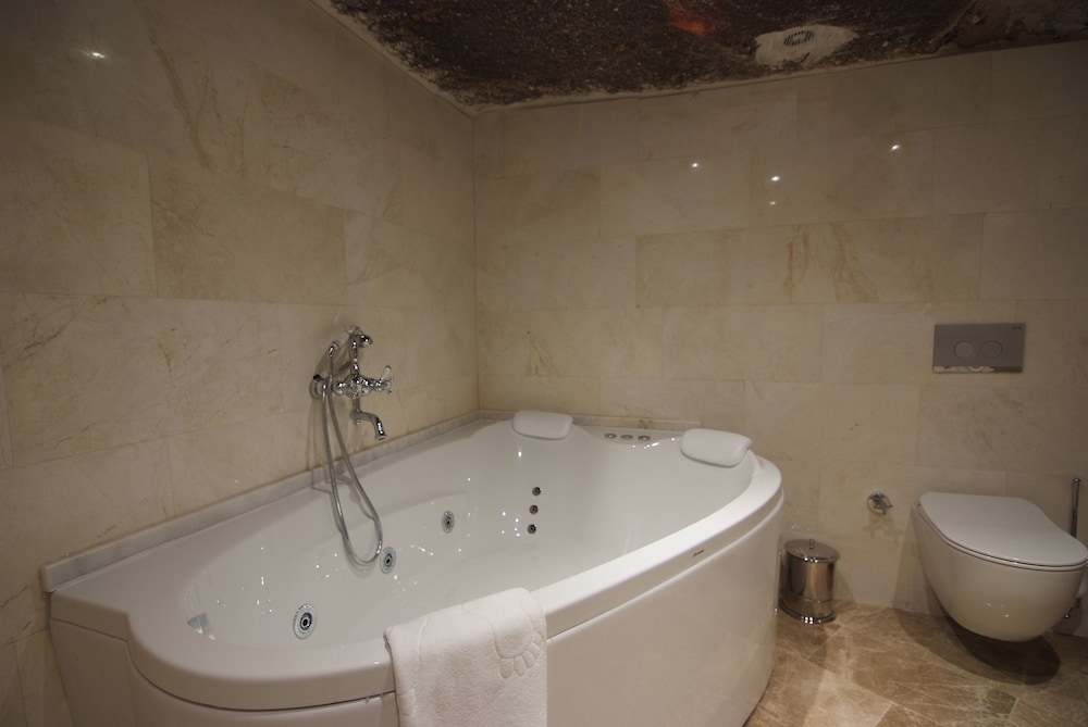 Honeymoon Room, Non Smoking, Garden View photo 1
