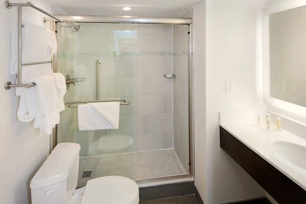 Suite, 1 Bedroom, Non Smoking, Balcony photo 3
