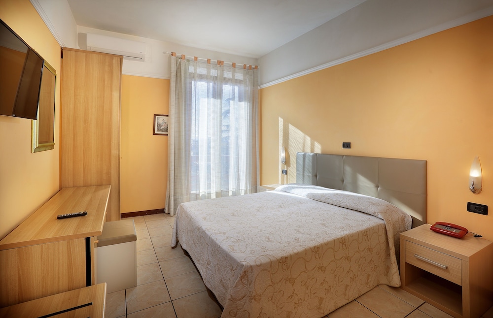 Comfort Double or Twin Room photo 1