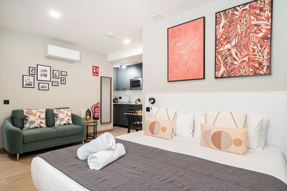Studio, Ground Floor