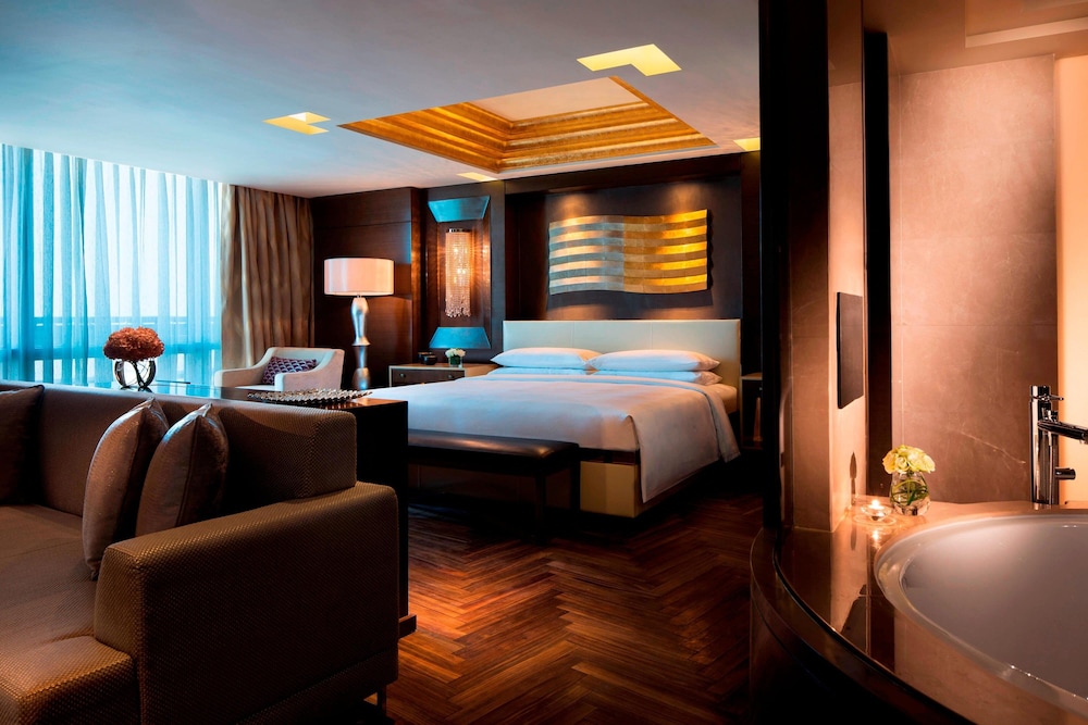 Presidential Suite, 1 King Bed photo 3