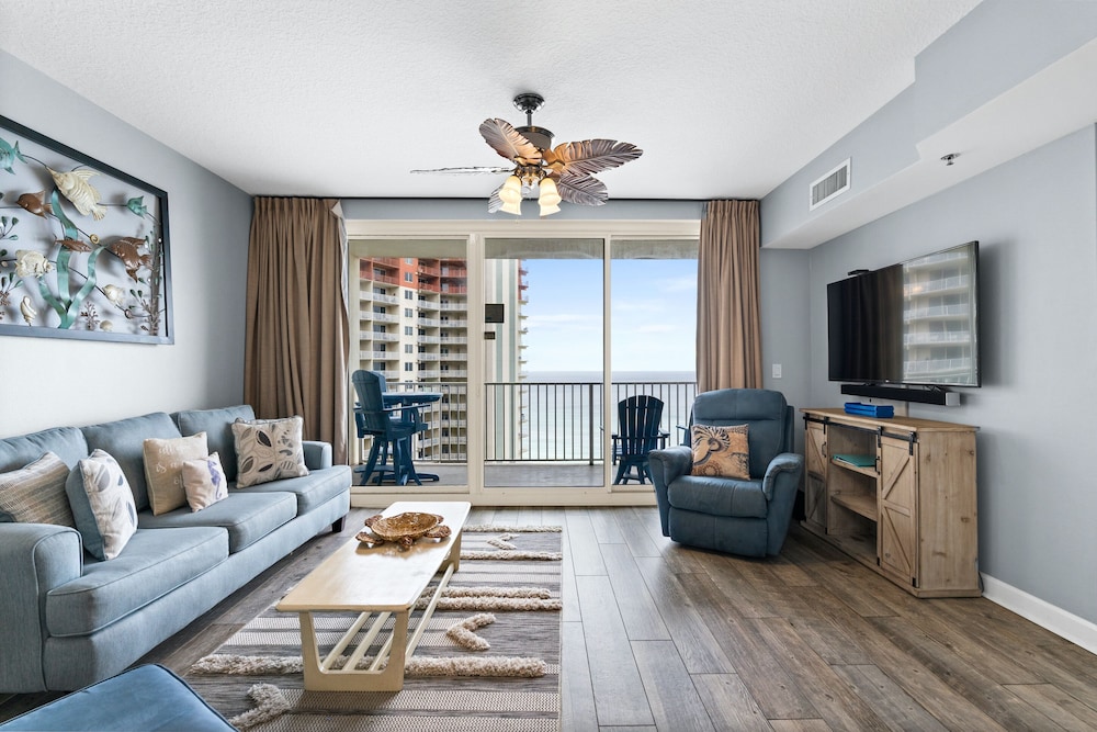 Condo, 2 Bedrooms, Sea View (1614)