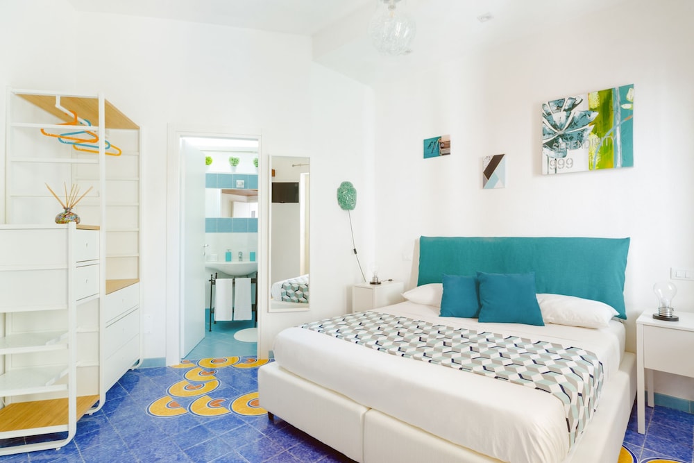 Double or Twin Room, Terrace (D'Avalos)