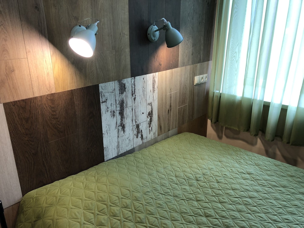 Basic Double Room, 1 Double Bed, Private Bathroom photo 3