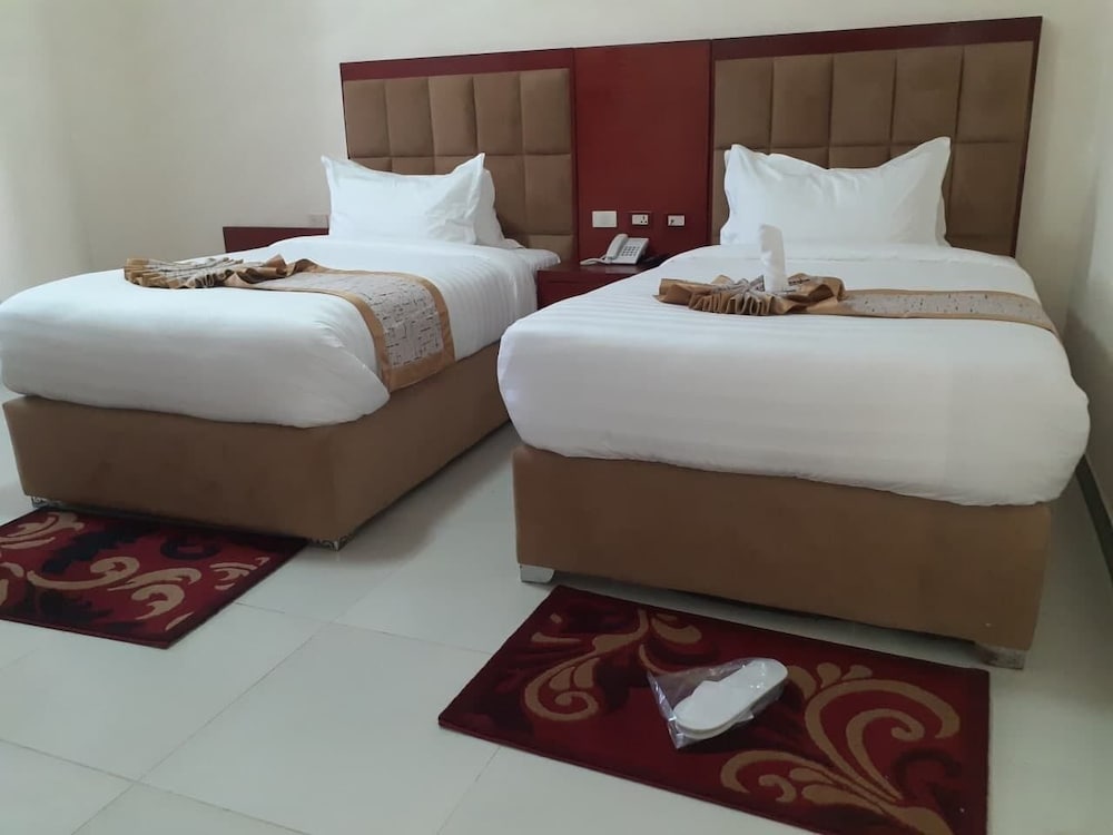 Deluxe Twin Room photo 2