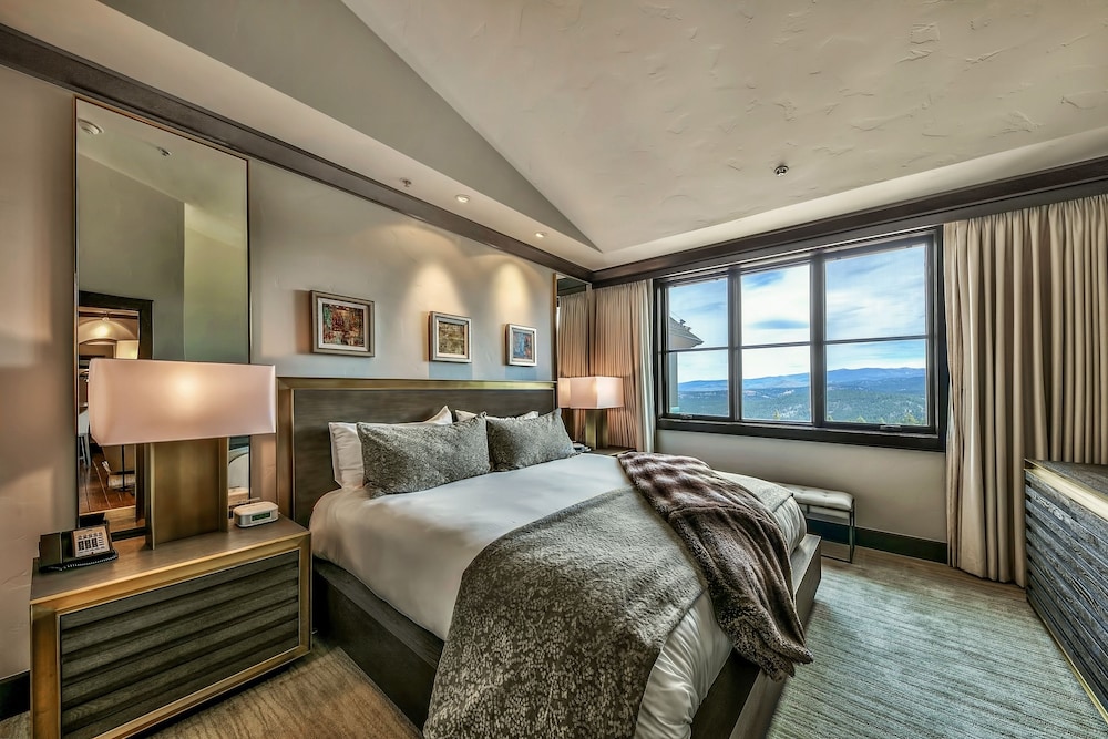 4 Bedroom Condominium