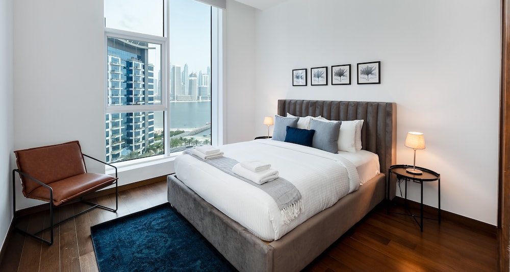 Luxury Apartment, 3 Bedrooms, Sea View photo 2