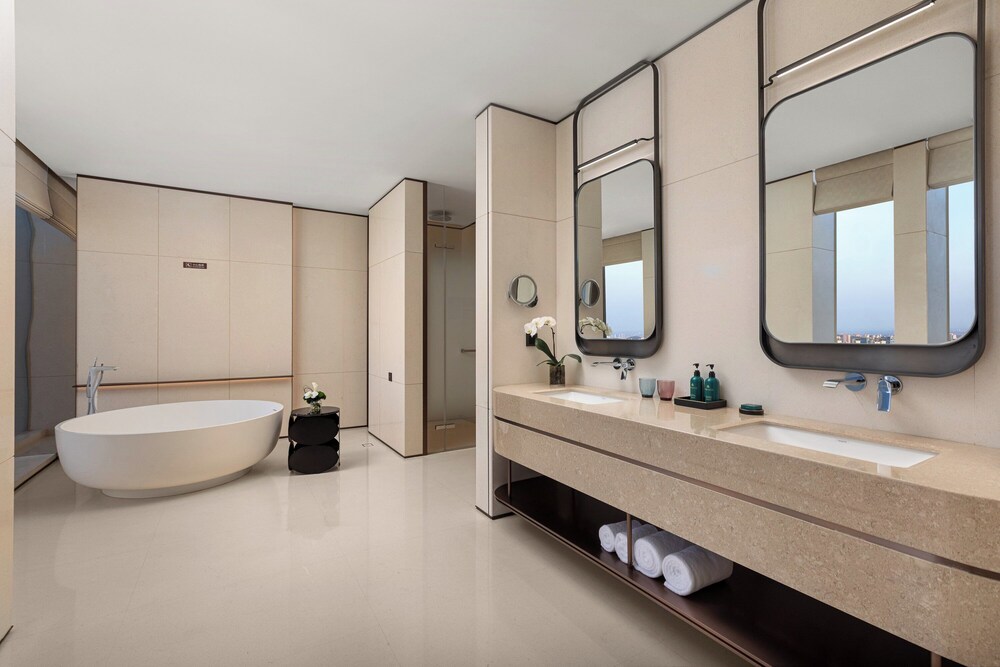 Presidential Suite photo 3