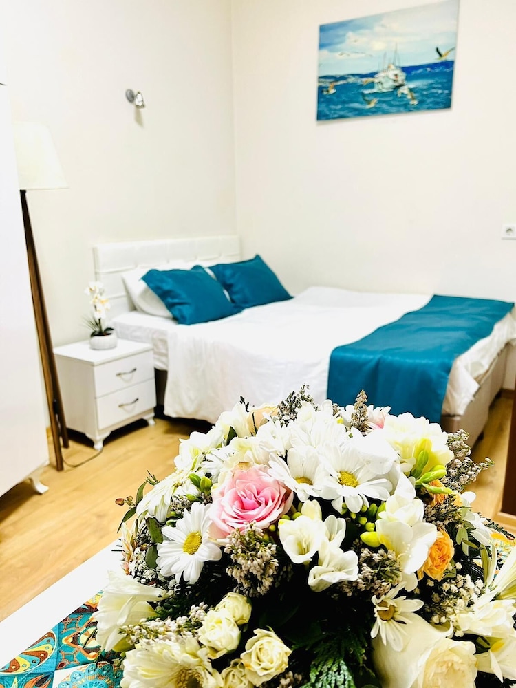 Comfort Triple Room, City View photo 1