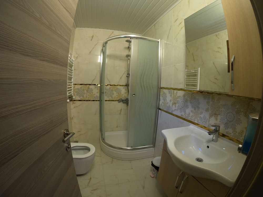 Apartment, 2 Bedrooms, Garden View photo 2