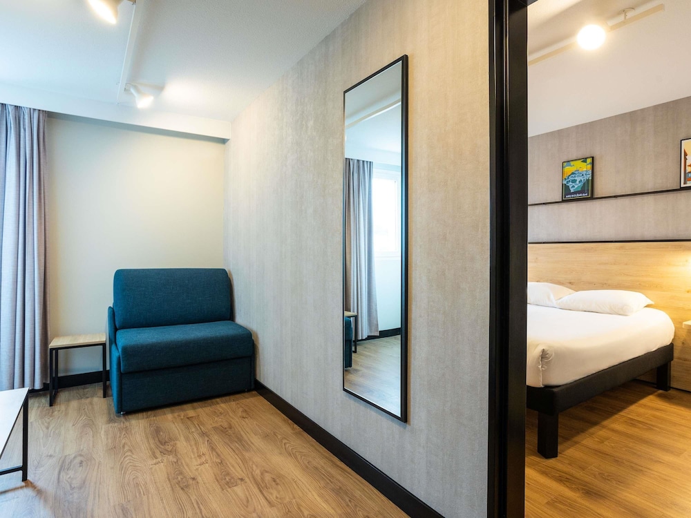 Family Room, Multiple Beds - Photo 3