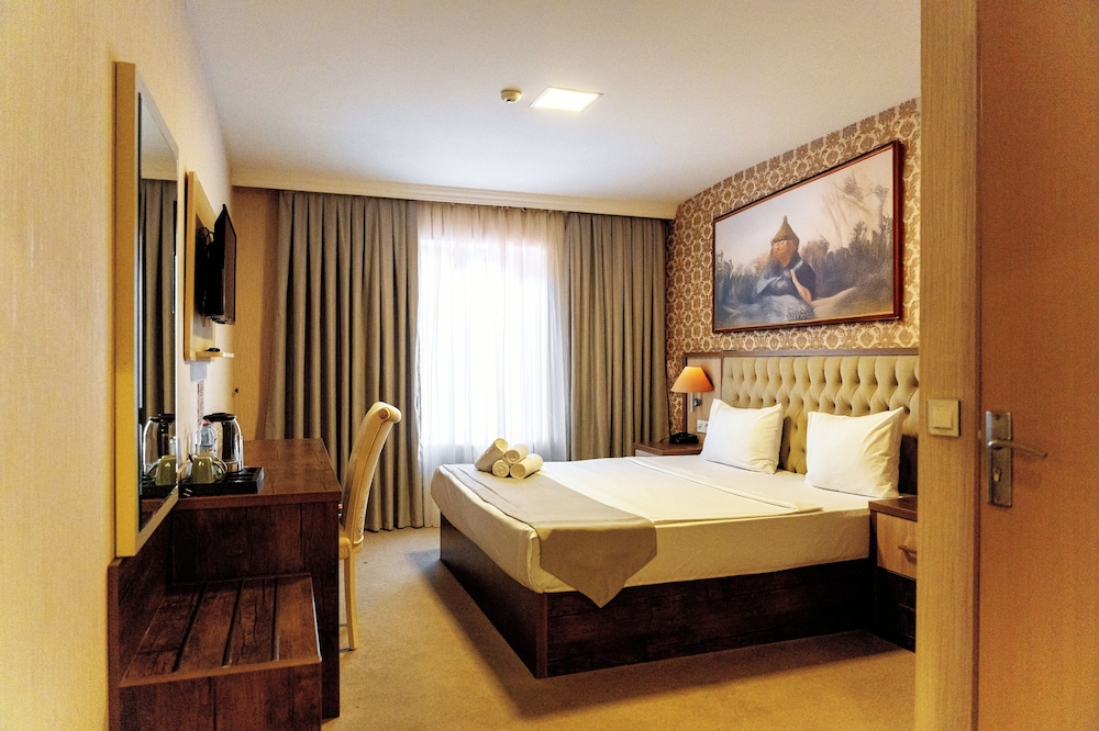 Standard Double Room, 1 King Bed, Non Smoking, Private Bathroom