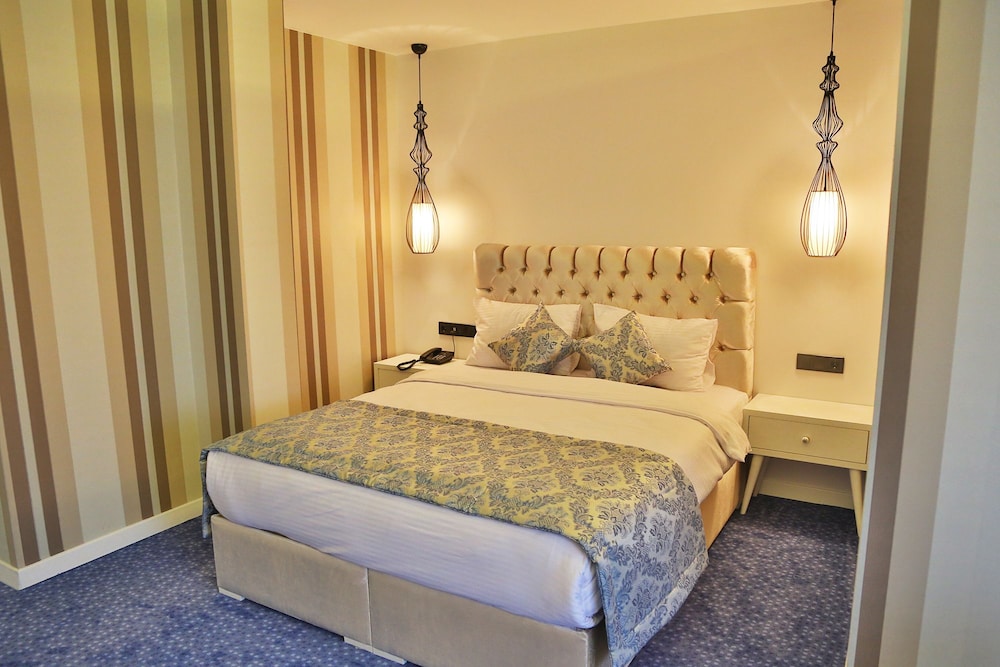 Standard Double Room, City View photo 1