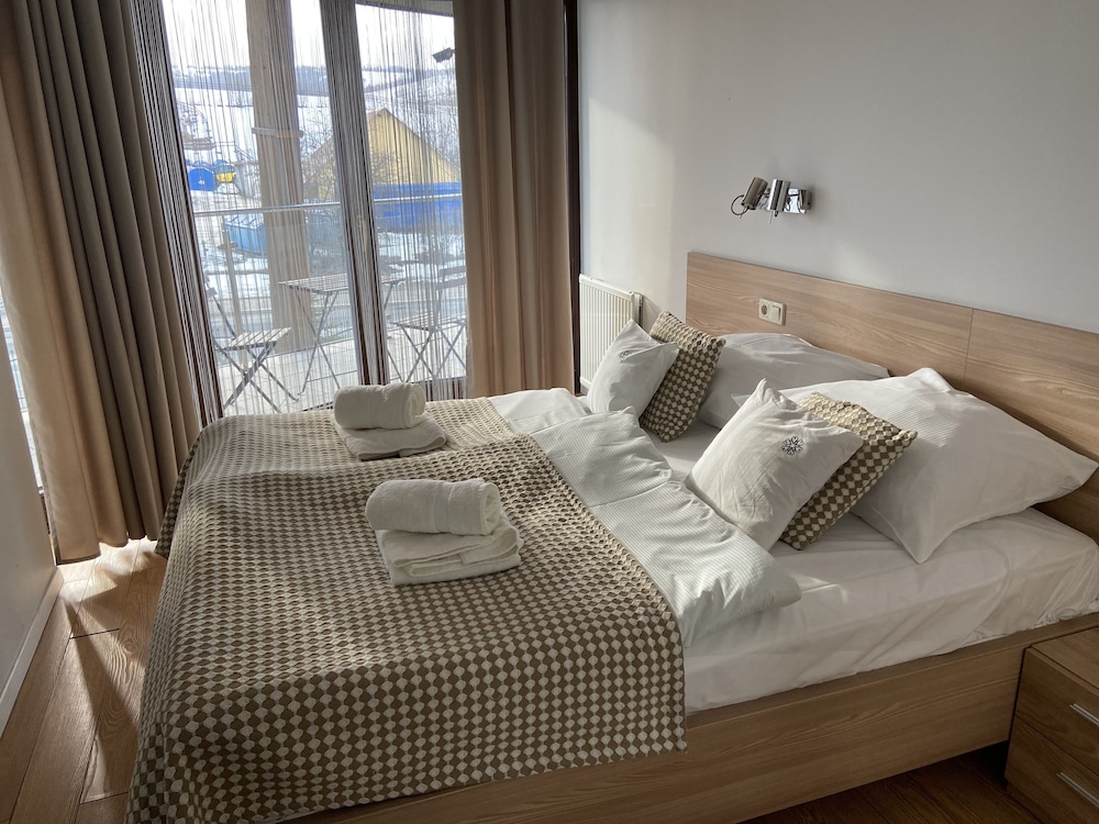 Classic Apartment, 3 Bedrooms - Photo 7