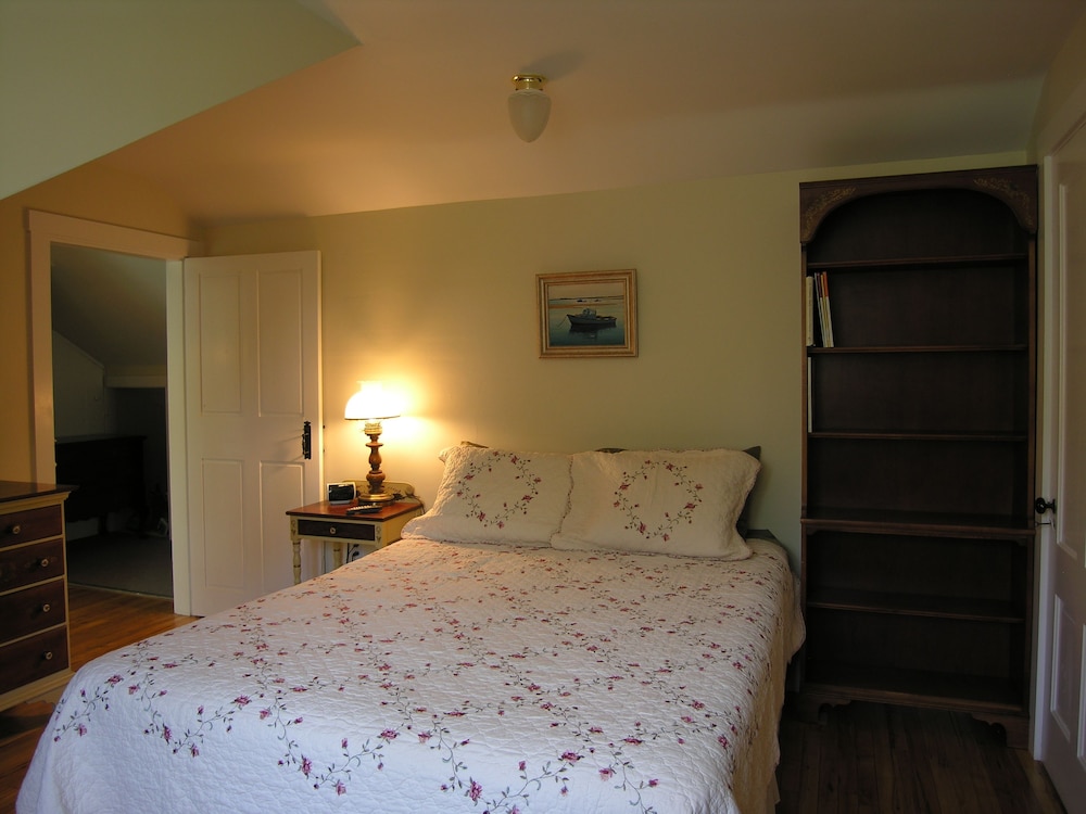 Room photo 2