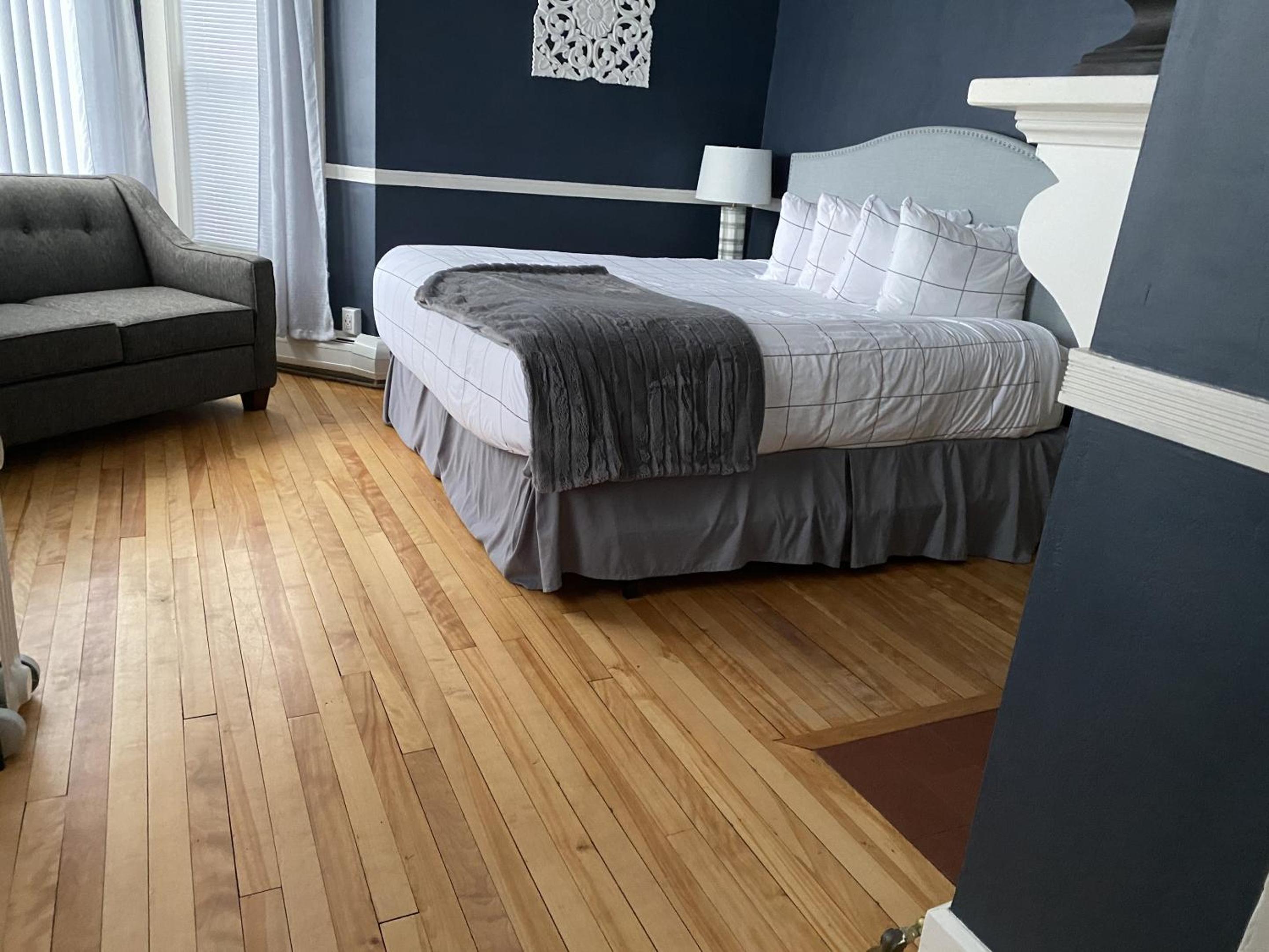 Single Room photo 2