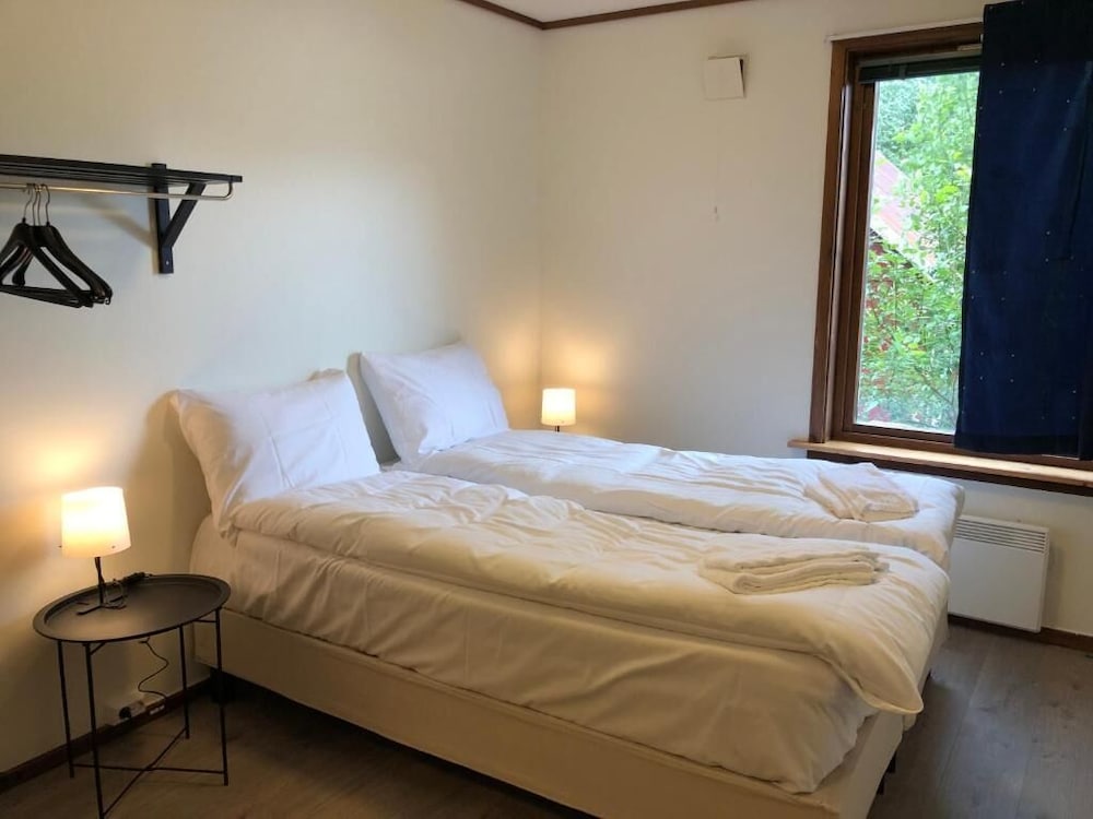 Economy Double Room Glacier View photo 3