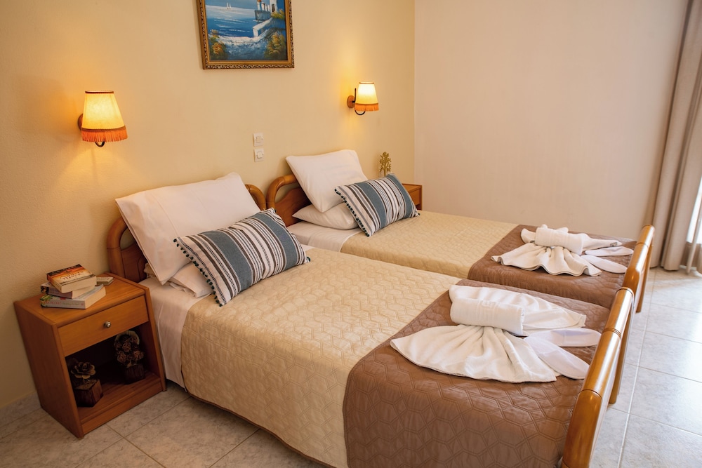 Standard Twin Room, 2 Twin Beds, Garden View, Garden Area photo 1