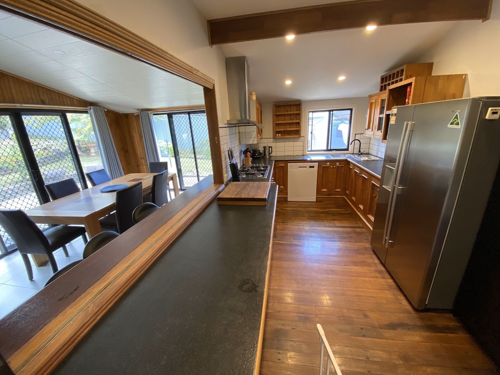 Basic House photo 3