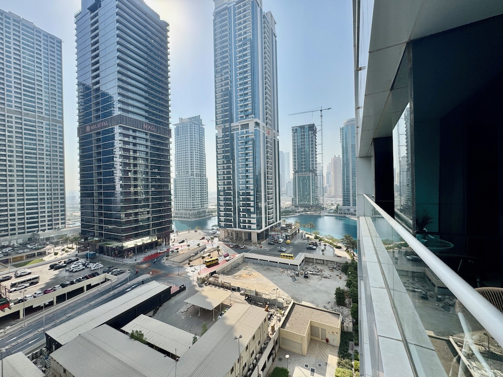 Deluxe Apartment, Balcony, City View photo 3