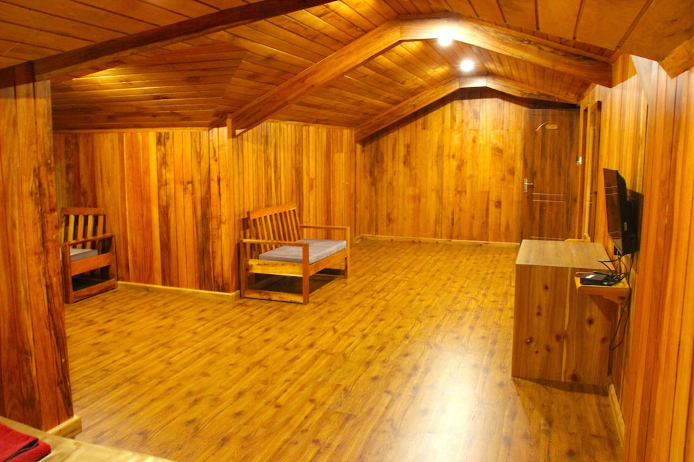 Premium Room - Photo 9
