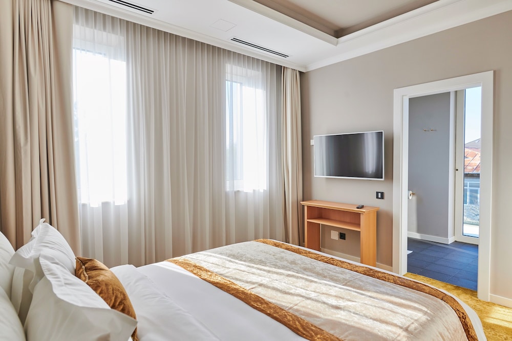 Deluxe Suite, Terrace