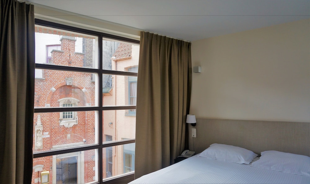 Economy Double Room - Photo 5