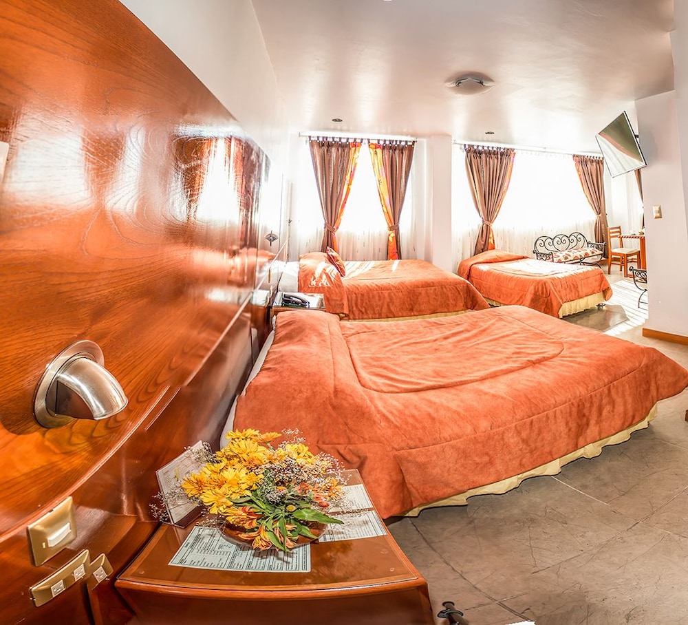 Triple Room, 3 Twin Beds photo 2