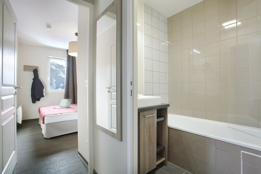 Superior Apartment, 2 Bedrooms photo 3