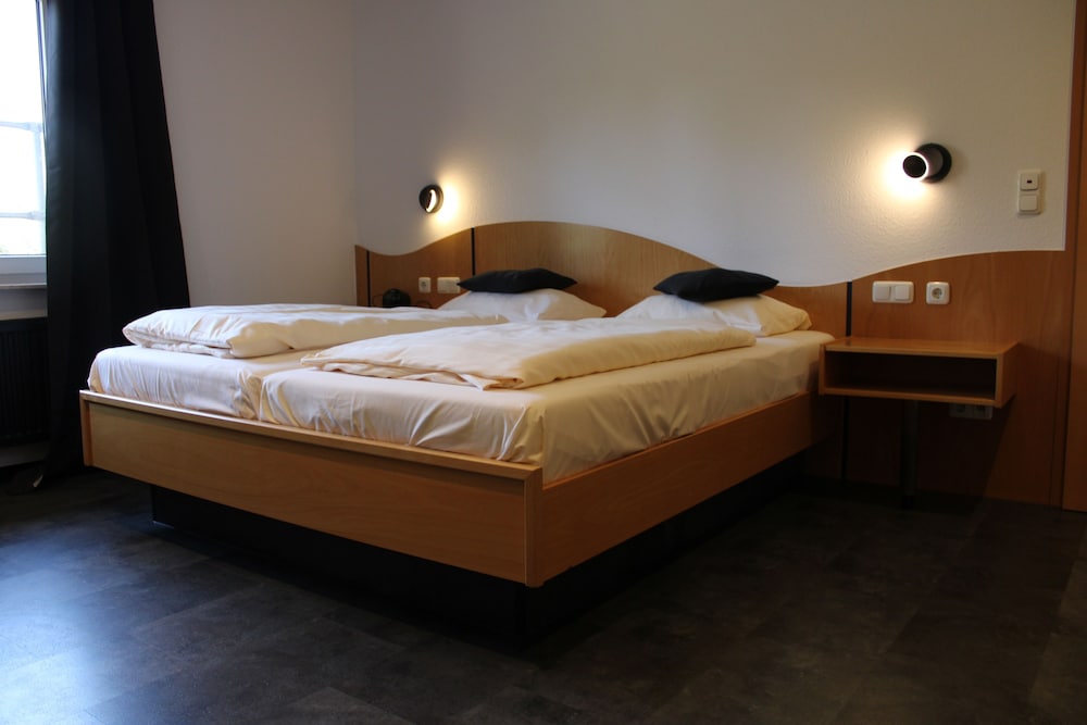 Basic Room photo 3