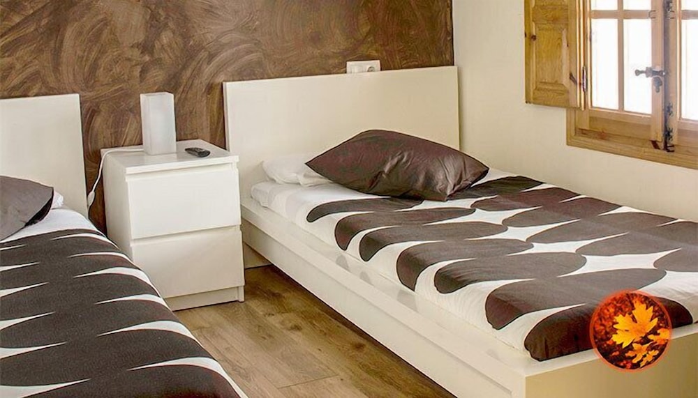 Twin Room (Otoño)