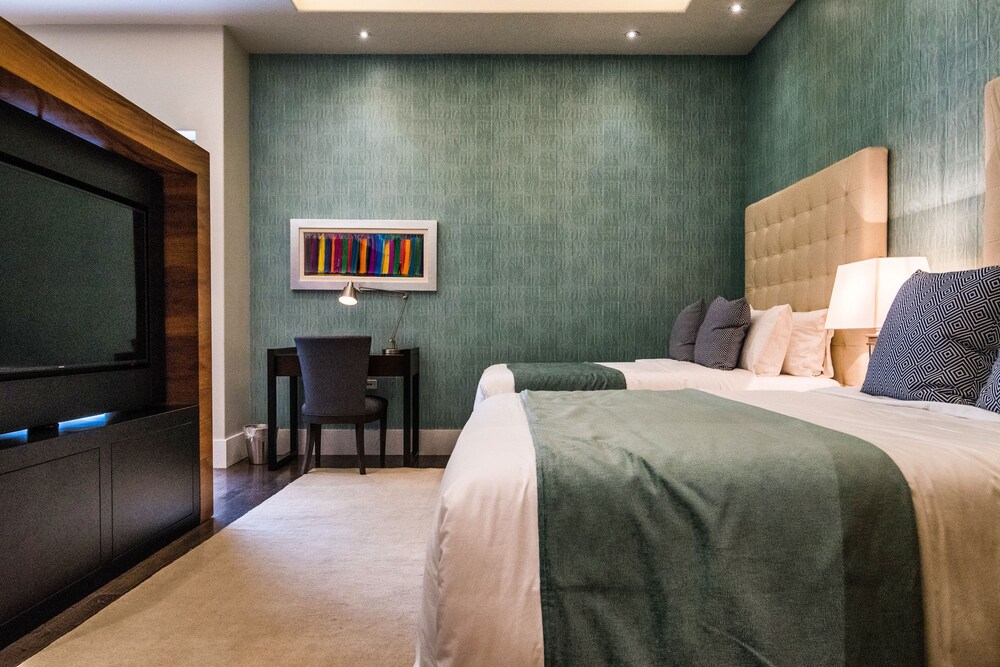 Junior Suite, 2 Queen Beds photo 3